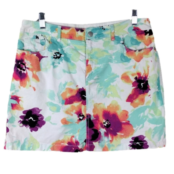 croft & barrow Pants - CROFT&BARROW Petite Classic Fit Five Pocket Watercolor Multicolor Floral Skort